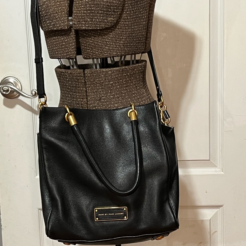 Marc Jacobs Bags | Marc by Marc Jacobs Too Hot to Handle Bentley Tote EUC Navy